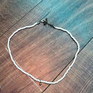 I am selling a cheap but cute necklace.